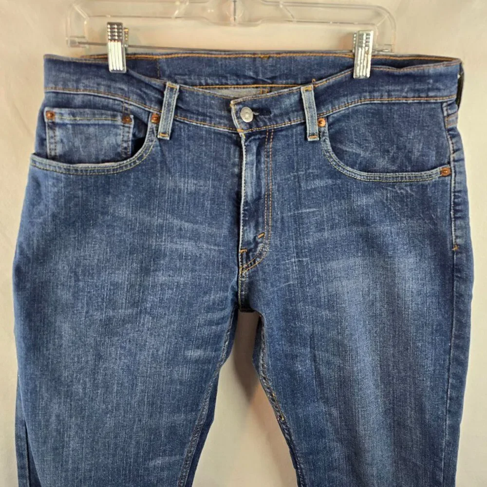 Levi’s 559 Jeans Mens 33x32 Blue Stretch Denim Relaxed Straight Fit Casual Skate - Picture 2 of 11
